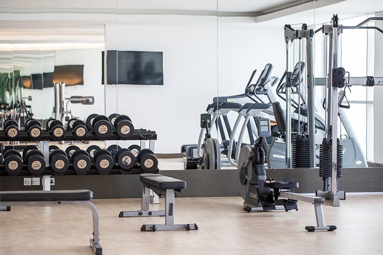 Royal M Al Aqah Beach Resort By Gewan Buitenkant foto A gym