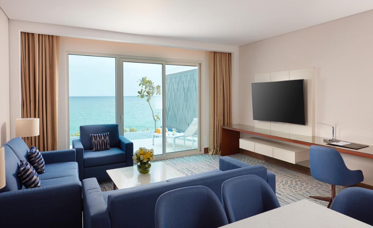 Royal M Al Aqah Beach Resort By Gewan Buitenkant foto A living room at the hotel
