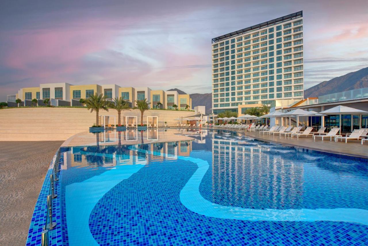 Royal M Al Aqah Beach Resort By Gewan Buitenkant foto The hotel's swimming pool