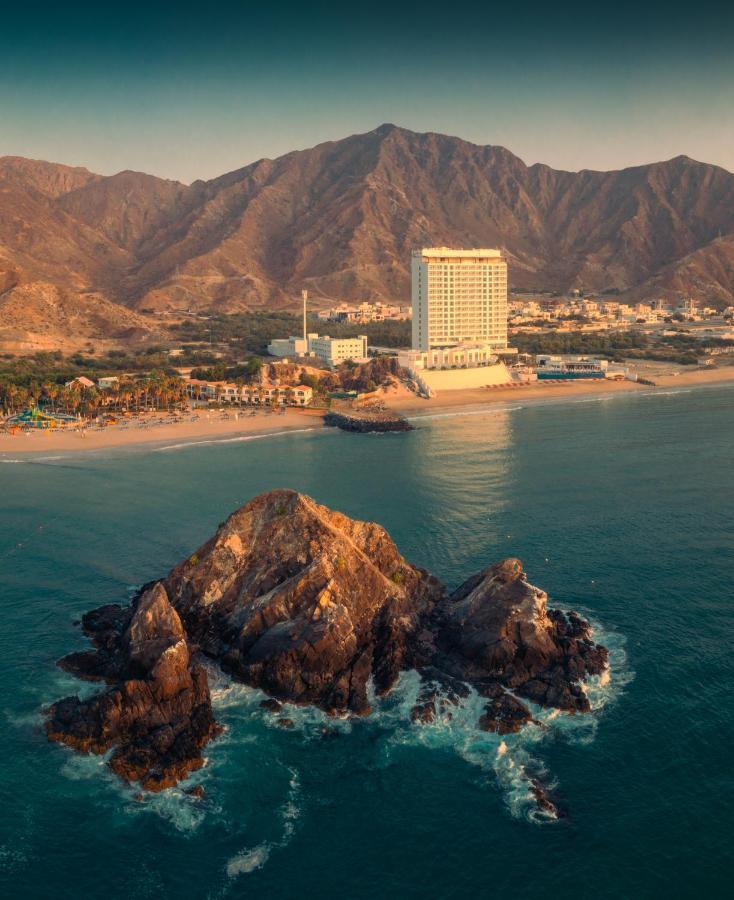 Royal M Al Aqah Beach Resort By Gewan Buitenkant foto The Gulf of Oman